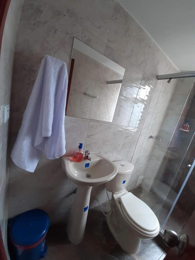 بوغوتا Hotel Victoria 26 المظهر الخارجي الصورة